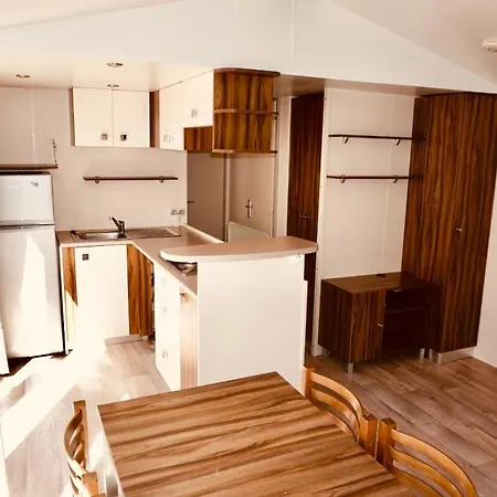 Les Pierres Couchees 4 Etoiles A St Brevin Les Pins Emplacement Br22 3ch 2sdb 8 Personnes